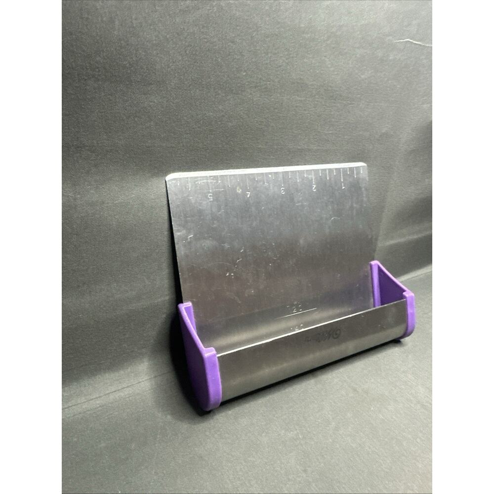 Wilton Stainless-Steel Bench Scraper/Chopper/With Ruler 6” - Picture 2 of 8